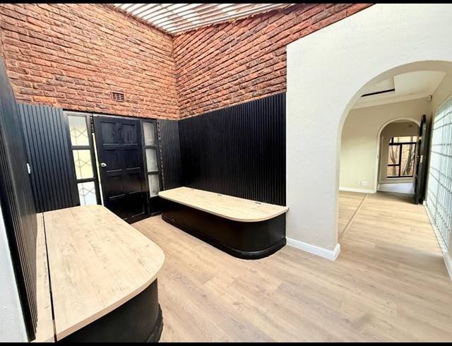 4 BEDROOM HOUSE FOR SALE IN VANDERBIJLPARK SE 3